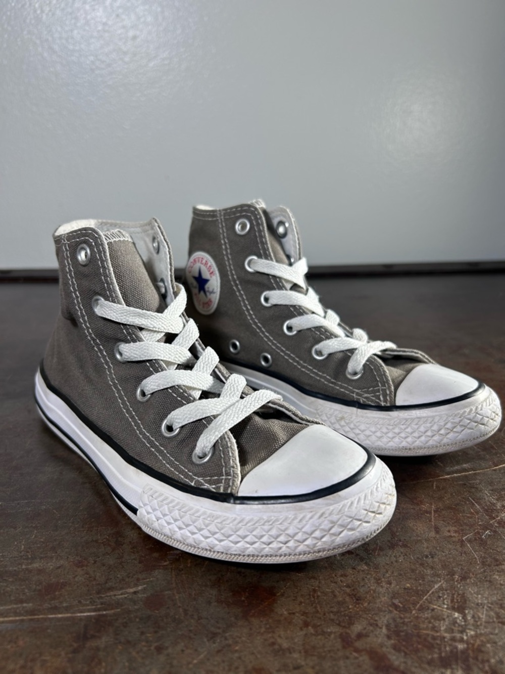 Converse Chuck Taylor All Star High Top Sneakers - Gray Youth Size 13 - Picture 2 of 16